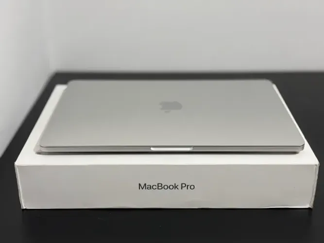 MacBook Pro M1 13