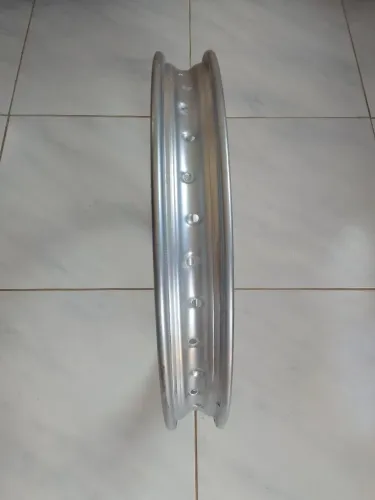 Vendo duas fitas 19,da na bros