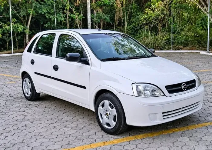 Chevrolet Corsa Hatchback 1.0 MPFI 8V 71cv 5P 2004