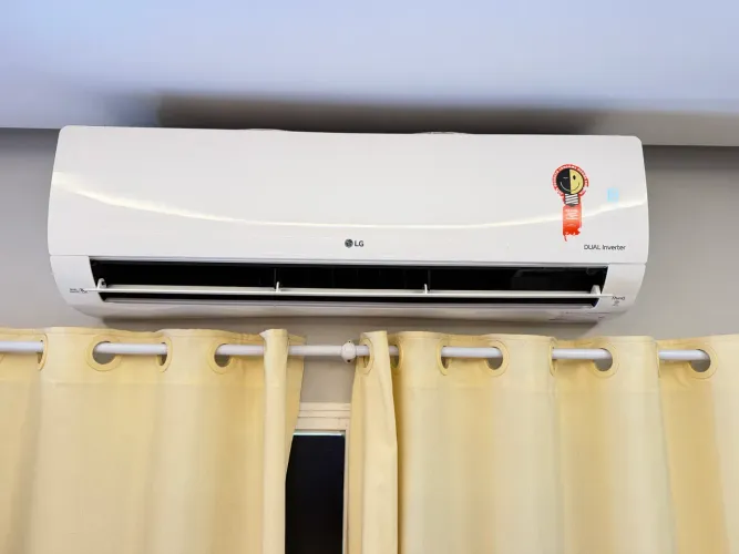 Ar-condicionado LG Split Hi Wall Inverter