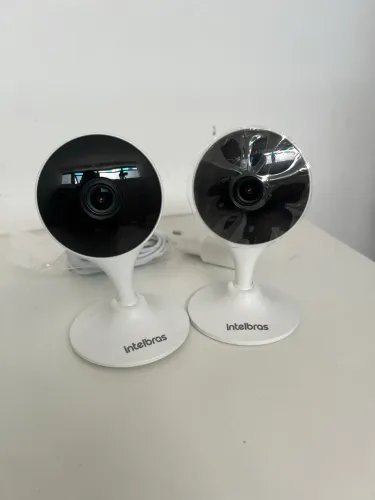 Camera ip wifi intelbras nova/usada