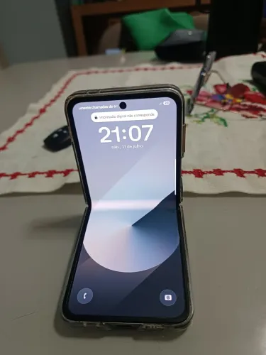 Vende-se Samsung galaxy zflip 6