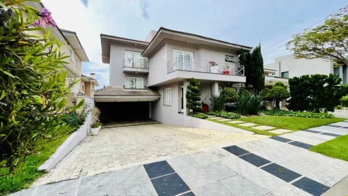 Casa de Alto Padrão para Locação e Venda