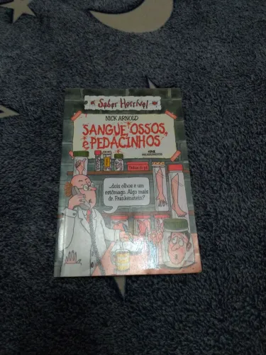 Sangue, ossos e pedacinhos