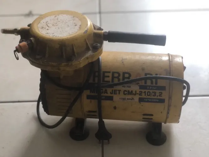 Compressor de mão
