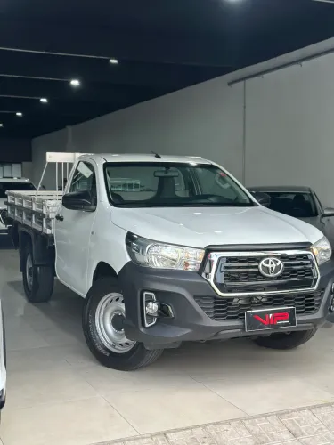 Toyota Hilux CS 4X4 2.8 TDI Diesel Mec. 2019