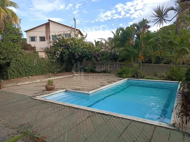 Um verdadeiro refúgio na Pontinha | 1.100m² de terreno a apenas 3 quadras da lagoa