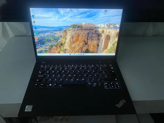 Lenovo ThinkPad T14 Gen 1 - Core i7 10Th - 16GB RAM - SSD NVME 256GB - Tela Touchscreen