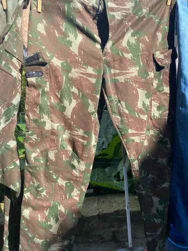 Roupa quartel G