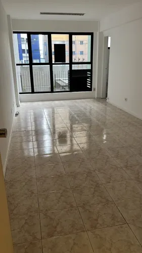 Edifício Seventh Avenue - Conjunto Comercial