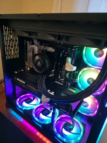 Pc Gamer/Render I7 14700KF - 64GB DDR5 - RX 7800XT 16GB Vram