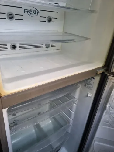 Geladeira com bloqueio de gelo
