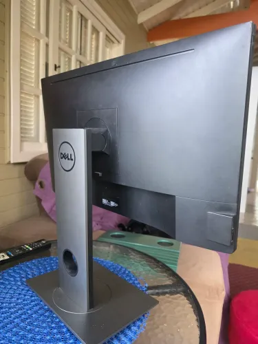 Monitor P2317H