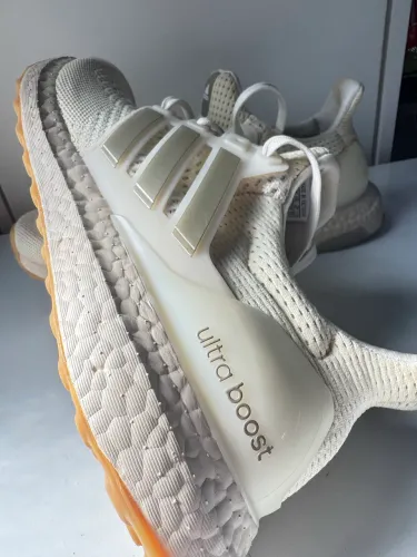 Tênis Adidas Ultraboost Original Off White - Tam. 7.5 US