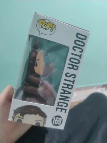 Funko pop falso Doutor estranho