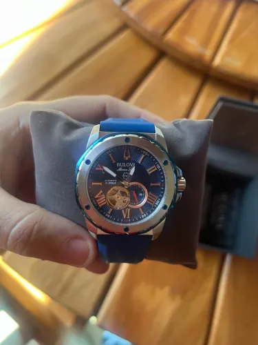 Relógio BULOVA MARINE STAR AUTOMÁTICO - REF. 98A282 ?