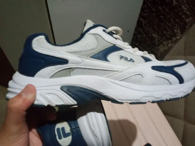 Vendo sapato fila runner 2k original, importado de Portugal