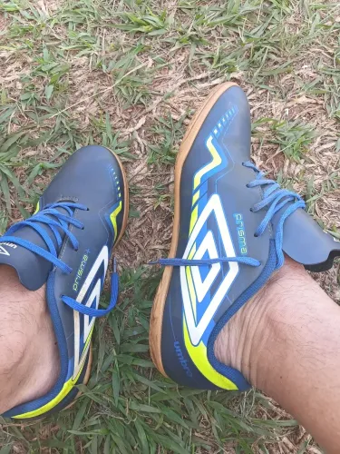Chuteira original número 40 valor 100
