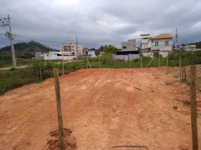 Vende-se Terreno no Bairro Alphaville