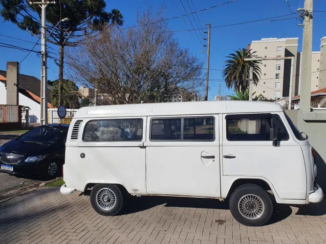 Volkswagen Kombi Standard 1.4 MI Total Flex 8V 2012