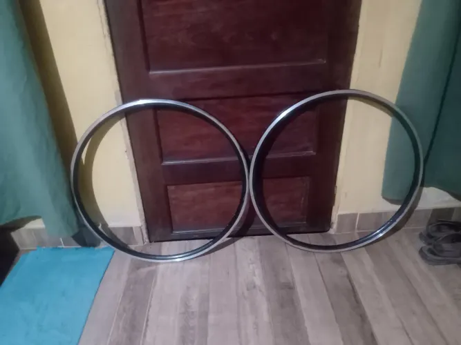 Par de aros 27 caloi 10 monark 10 peugeot 10