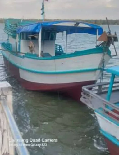 Barco de Pesca Pronto pra Viagem!