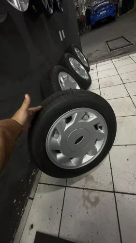 Jogo de Rodas Aro 14" Ford Escort XR3 5X108