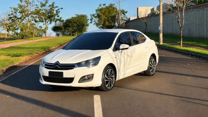 Citroen C4 Lounge S 1.6 Turbo Flex Aut. 2017