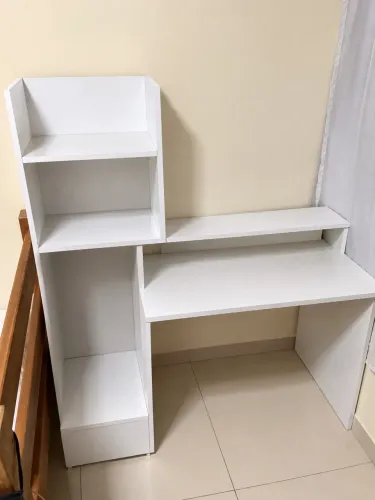 Escrivaninha semi nova
