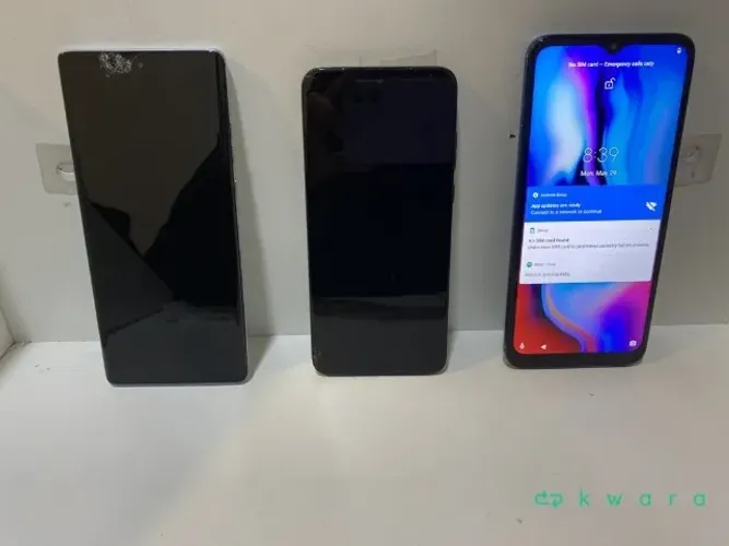 3 Celulares: Motorola Edge 30 Neo 256Gb, Motorola Edge 50 Fusion 256Gb e Motorola Moto G7