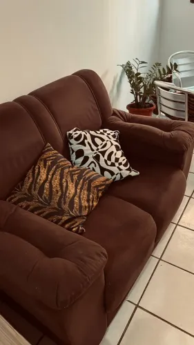 Sofá 2 lugares