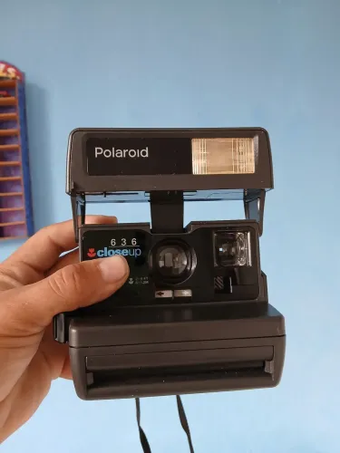 Câmera Analógica Polaroid 636 Close-up 