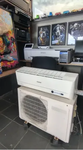 Ar condicionado Consul 9.000 BTU (PRECISA RECARREGAR O GÁS)