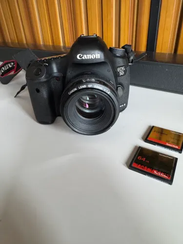 Camera Canon 5D mark 3 iii so o corpo.