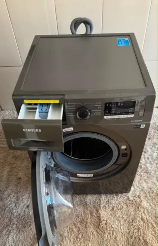 A Samsung Lava e Seca WD11A Ecobubble 11kg (WD11A4453BW)