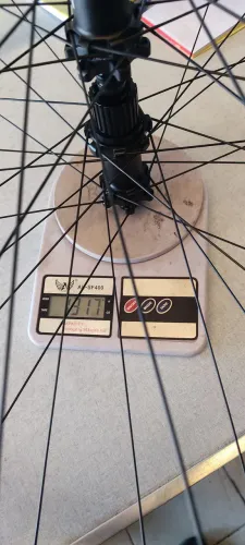 Roda aro 29 de carbono boost 1.317 kg