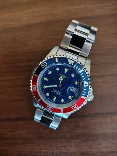 Invicta Pro Diver - 40 mm <br>Quartz <br>40 mm<br>Coroa rosqueada<br>Zerado<br>