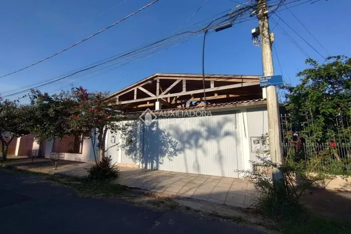 Casa para alugar com 220m², 3 quartos e 2 vagas