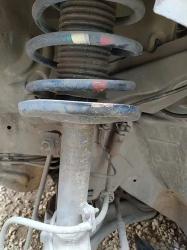 Conjunto de suspensão molas, amortecedor, coxim e batentes Citroen C3 Picasso Aircross