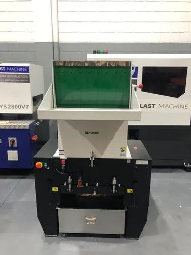 Moinho triturador para plásticos, com bocal de 610x330mm