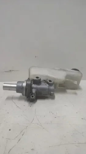 Cilindro mestre de freio Toyota Corolla 2015 0204y24493