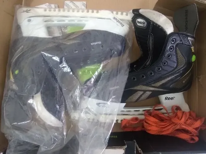 Patins para hóquei no gelo 