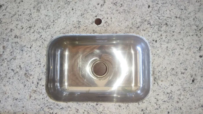  Pia com Cuba de Inox sem uso 1,20m