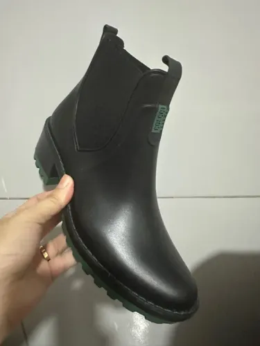 Bota tratorada colcci