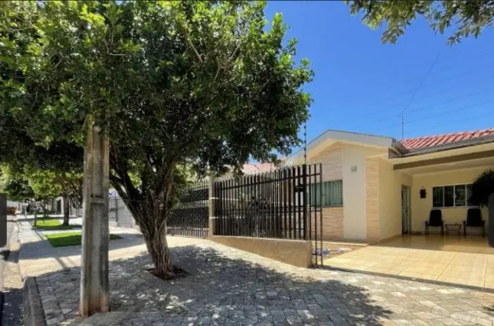 Casa Semi Mobiliada no Jardim Diamante**