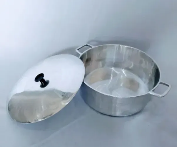 Panela de Alumínio Batido Nº30 tampa grossa 30cm
