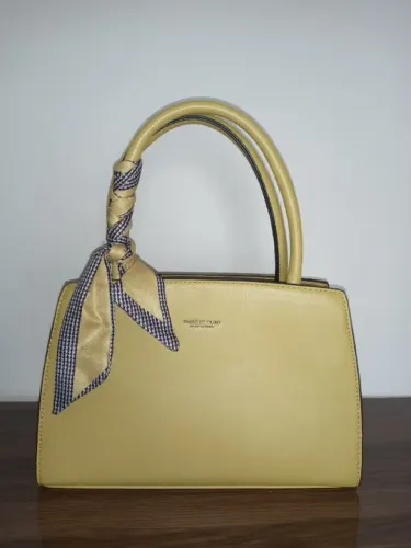 Bolsa Estruturada Pavão de Ouro Amarela 3 Compartimentos