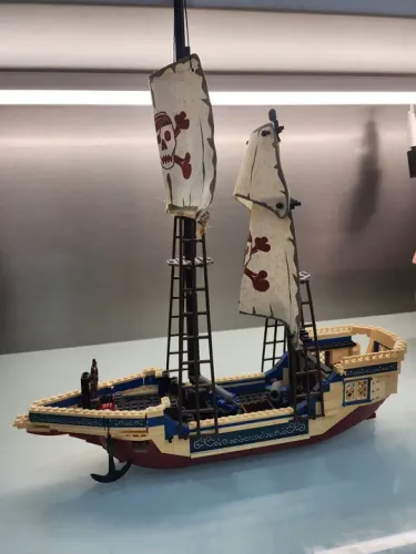 Navio Pirata vintage compatível com LEGO - Brinquedo 45cm x 54 cm x 10 cm Clássico