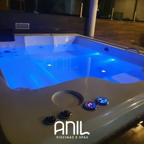Ana: Spa de Fibra de Vidro