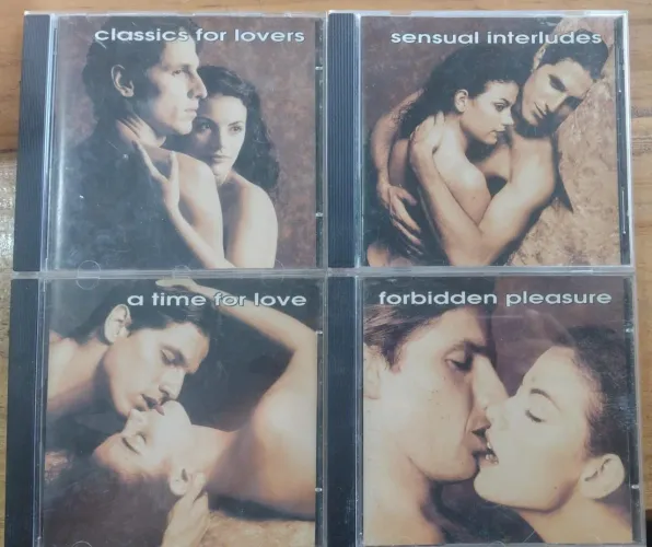 Coleção de CDs Românticos